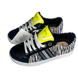 NWT Respira Geox Children's Zebra‎ Print Shoes Size 12